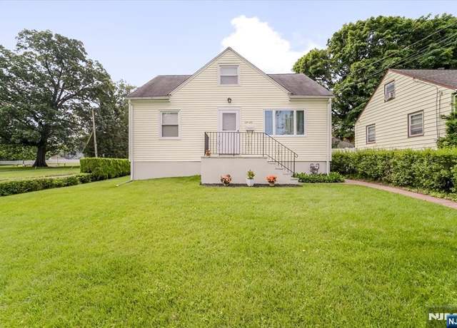 Property at 27-20 Kipp St, Fair Lawn, NJ 07410, 3 beds, 2 baths