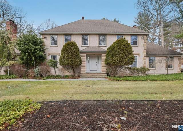 Property at 816 Oneida Trl, Franklin Lakes, NJ 07417, 5 beds, 6 baths