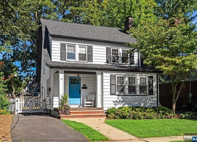 Property at 15 Aldon Ter, Bloomfield, NJ 07003, 3 beds, 2.5 baths