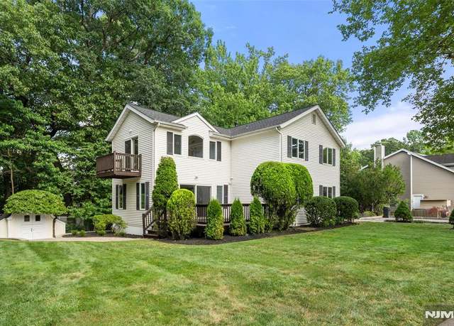 Property at 304 Concord St, Cresskill, NJ 07626, 5 beds, 4 baths