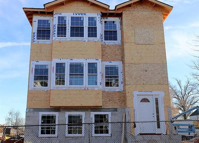 Property at 32 Garibaldi Ave, Newark, NJ 07114, 8 beds, 5 baths