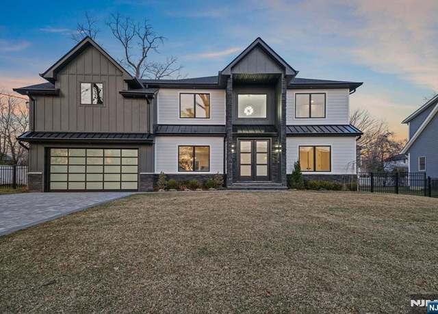 Property at 131 Winslow Ter, Glen Rock, NJ 07452, 7 beds, 5 baths
