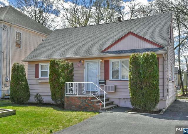 Property at 261 Ryerson Ave, Paterson, NJ 07502, 4 beds, 2 baths