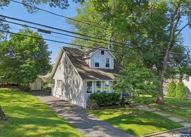 Property at 32 Rothesay Ave, North Haledon, NJ 07508, 4 beds, 2 baths