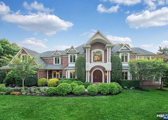 Property at 108 Garden Ct, Franklin Lakes, NJ 07417, 7 beds, 6 baths