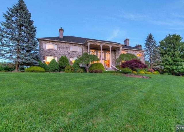 Property at 16 Shinnecock Trl, Franklin Lakes, NJ 07417, 5 beds, 6.5 baths