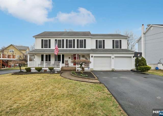 Property at 39B White Rock Blvd, Jefferson Township, NJ 07438, 3 beds, 2.5 baths