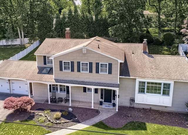 Property at 27 Bristol Pl, Wayne, NJ 07470, 4 beds, 2.5 baths