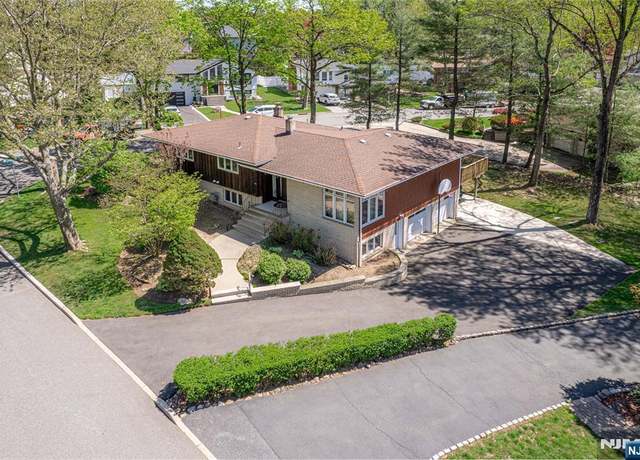 Property at 184 Jenkins Dr, Englewood Cliffs, NJ 07632, 4 beds, 3 baths