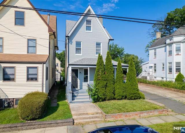 Property at 105 Pershing Ave, Roselle Park, NJ 07204, 5 beds, 2 baths