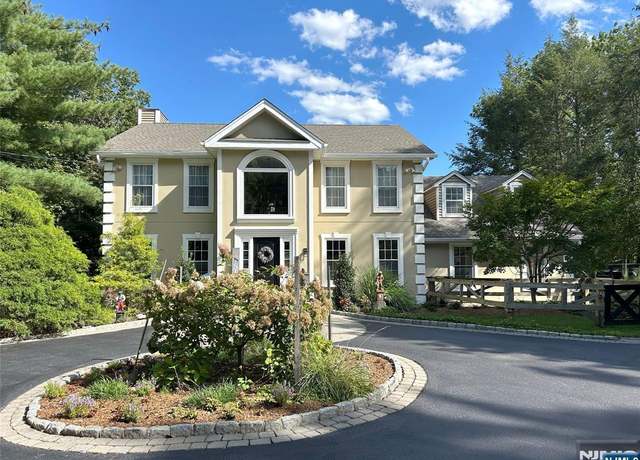 Property at 110 Wyckoff Ave, Ramsey, NJ 07446, 5 beds, 3.5 baths