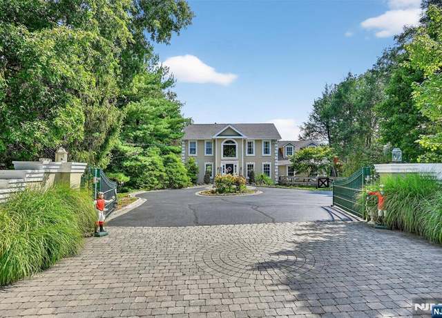 Property at 110 Wyckoff Ave, Ramsey, NJ 07446, 5 beds, 4.5 baths