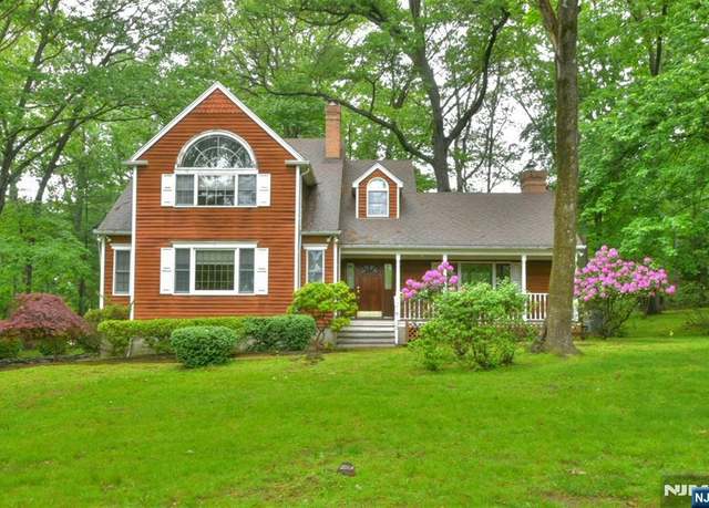 Property at 67 Locust Ln, Upper Saddle River, NJ 07458, 3 beds, 2.5 baths