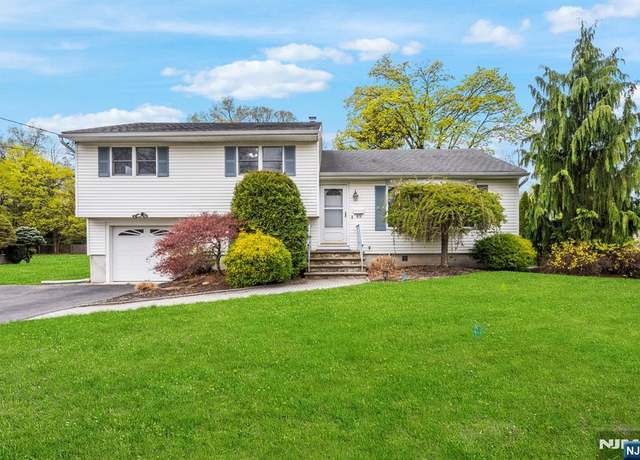 Property at 69 Allen Dr, Wayne, NJ 07470, 3 beds, 2.5 baths