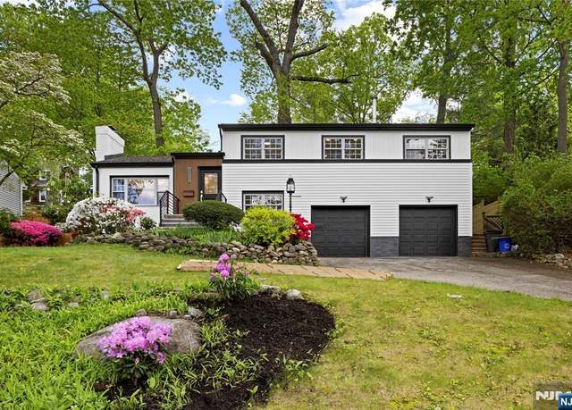 Property at 56 Ronald Ct, Ramsey, NJ 07446, 4 beds, 3 baths