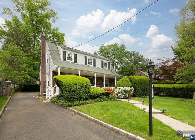 Property at 1144 Sussex Rd, Teaneck, NJ 07666, 3 beds, 2.5 baths
