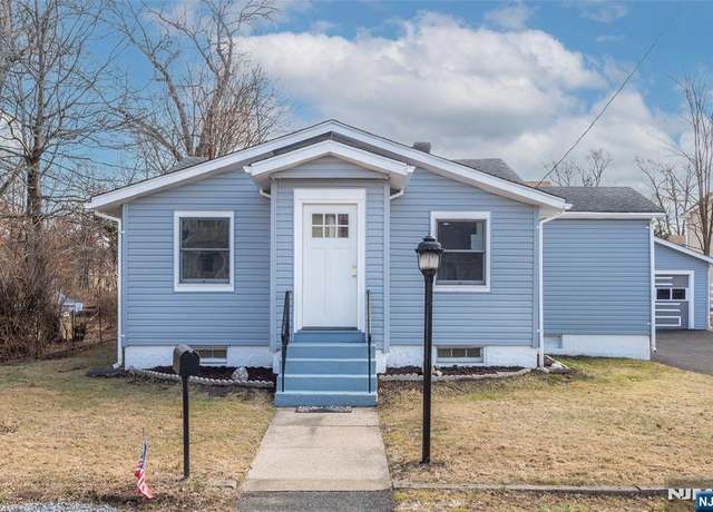 Property at 454 S Riverview Dr, Totowa, NJ 07512, 3 beds, 1 bath