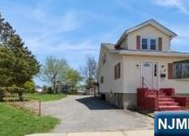 Property at 58 Zeliff Ave, Little Falls, NJ 07424, 3 beds, 2 baths