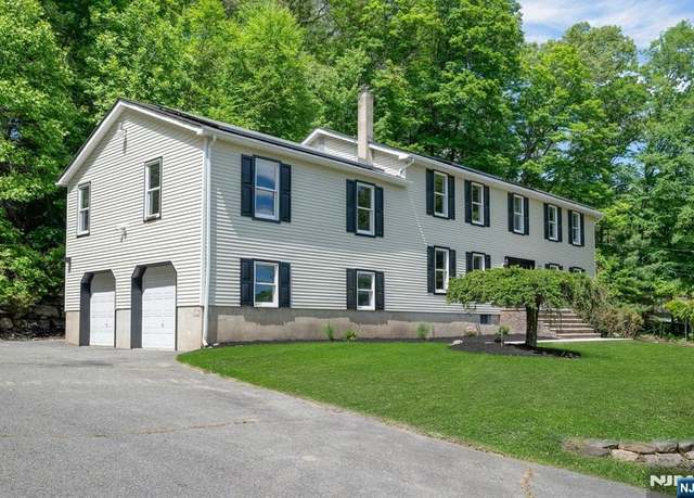 Property at 1582 Grnwd Lk, West Milford, NJ 07421, 4 beds, 3.5 baths