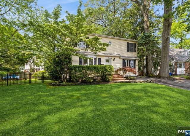 Property at 41 Roosevelt St, Cresskill, NJ 07626, 3 beds, 1.5 baths