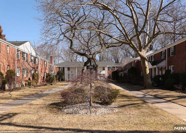 Property at 191 Knickerbocker Rd #17, Englewood, NJ 07631, 2 beds, 1 bath
