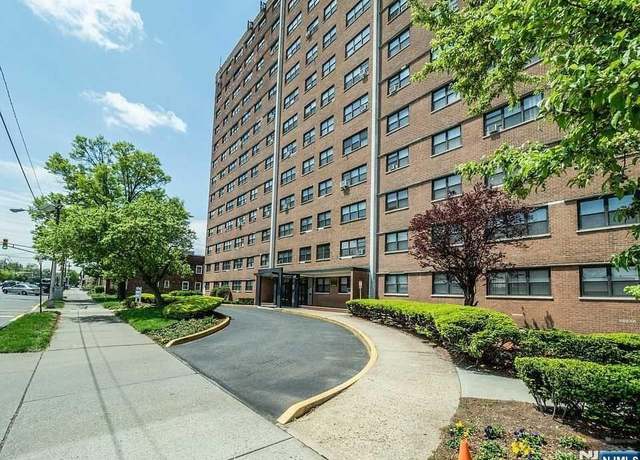 Property at 1225 Kennedy Blvd Unit 8A, Bayonne, NJ 07002, 2 beds, 1 bath