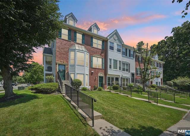 Property at 1309 Persimmon Ct Unit A, Mahwah, NJ 07430, 2 beds, 2.5 baths