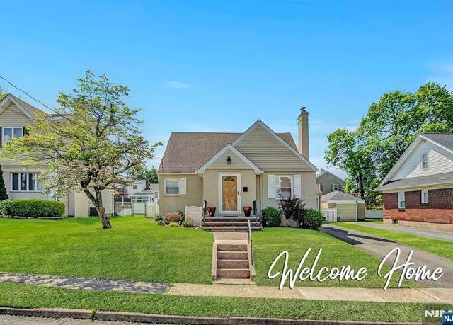 Property at 13-08 Floral Ave, Fair Lawn, NJ 07410, 3 beds, 1.5 baths