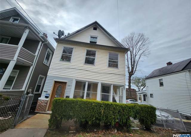 Property at 547 Scotland Rd, Orange, NJ 07050, 5 beds, 3 baths
