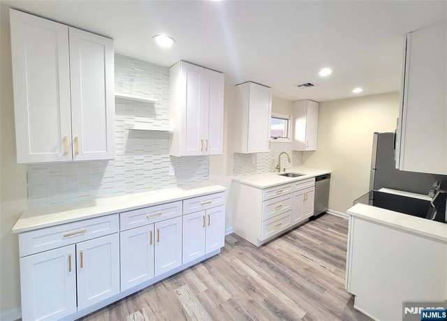 Property at 105 State St Unit 2H, Hackensack, NJ 07601, 2 beds, 2 baths