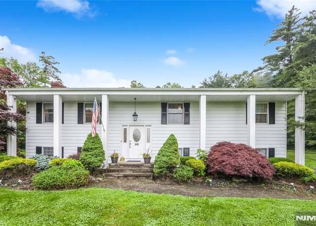 Property at 509 Union Valley Rd, Newfoundland, NJ 07435, 3 beds, 2 baths