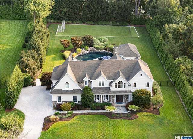 Property at 9 Holly Dr, Upper Saddle River, NJ 07458, 5 beds, 6.5 baths