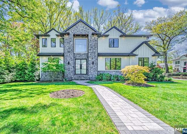Property at 24 Edgewood St, Tenafly, NJ 07670, 5 beds, 4.5 baths
