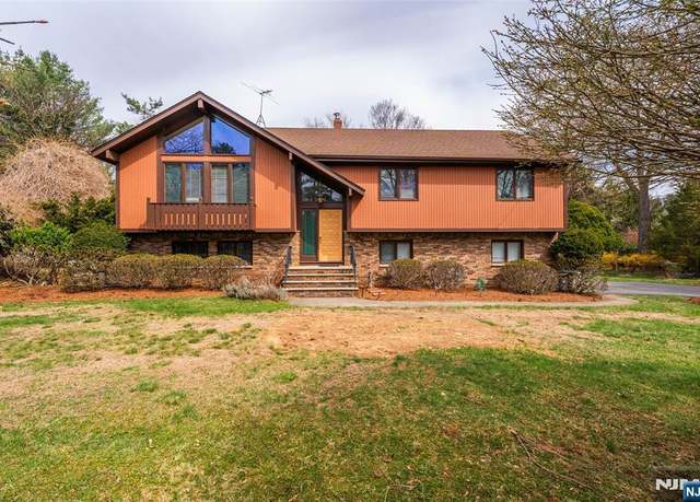 Property at 6 Hill Rd, Woodcliff Lake, NJ 07677, 4 beds, 3 baths