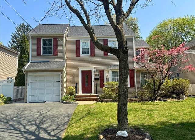 Property at 394 Burlington Rd, Paramus, NJ 07652, 4 beds, 2 baths
