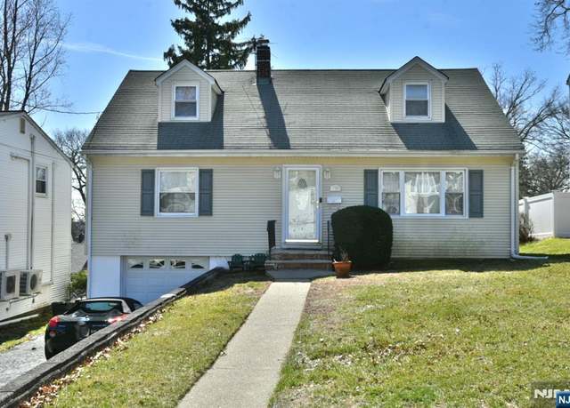 Property at 130 Manhattan Ave, Waldwick, NJ 07463, 4 beds, 2 baths