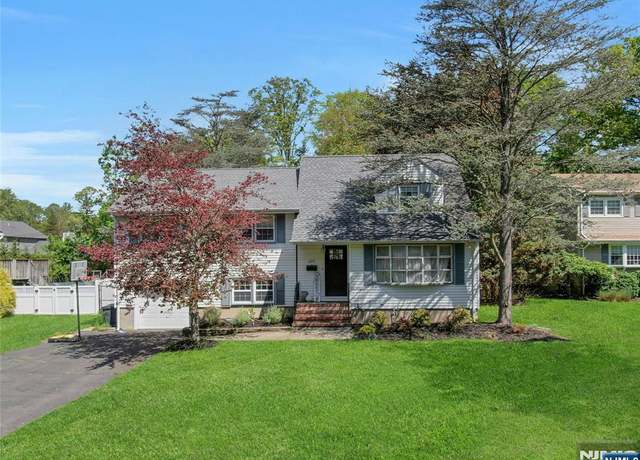 Property at 650 Donna Ct, River Vale, NJ 07675, 4 beds, 2.5 baths