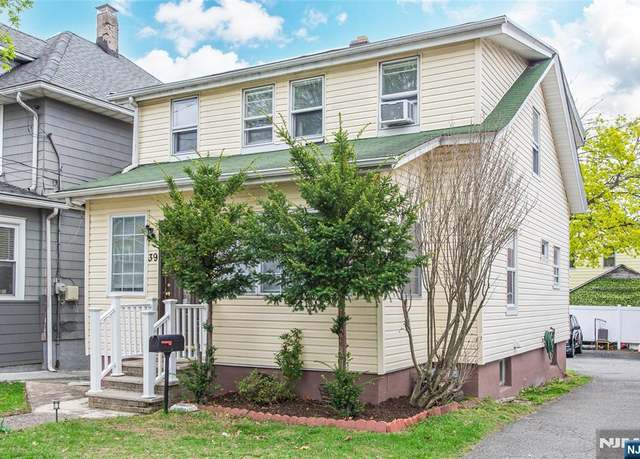 Property at 39 Ward St, Clifton, NJ 07011, 3 beds, 1 bath