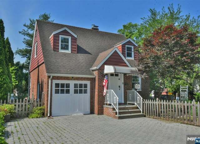 Property at 36 Grove St, Waldwick, NJ 07463, 3 beds, 1.5 baths