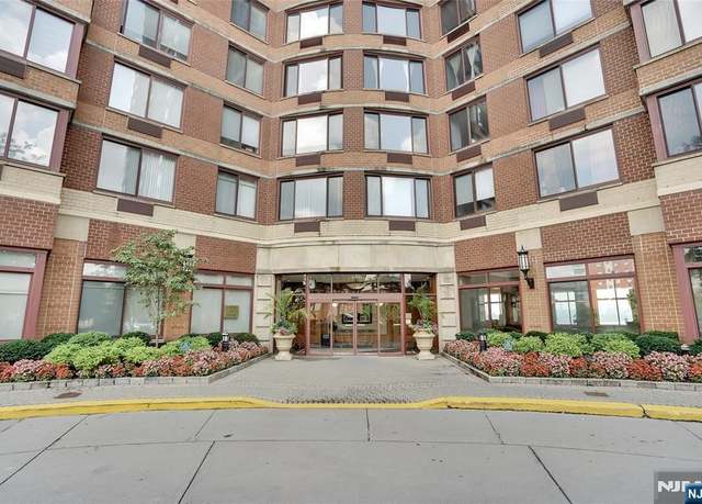 Property at 100 Old Palisade Rd #4006, Fort Lee, NJ 07024, 3 beds, 3.5 baths