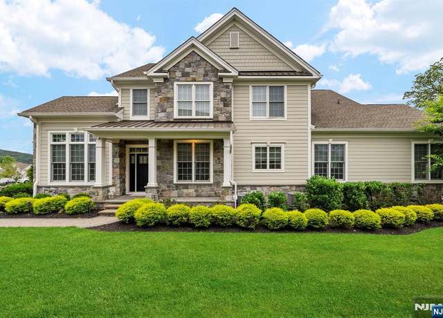 Property at 40 Hazy Gate Ter, Franklin Lakes, NJ 07417, 3 beds, 4 baths