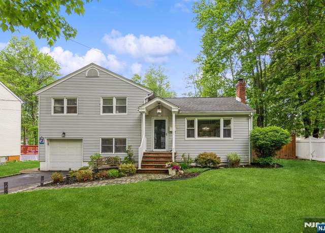 Property at 20 Hampton Ter, Livingston, NJ 07039, 3 beds, 2.5 baths