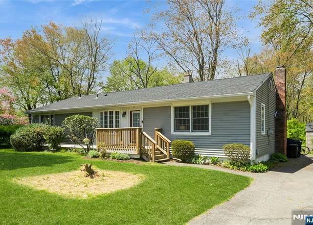 Property at 21 Spear Ln, Denville Township, NJ 07834, 3 beds, 2 baths