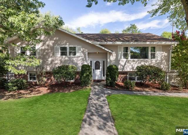 Property at 647 Fern St, Twp Of Washington, NJ 07676, 4 beds, 3 baths