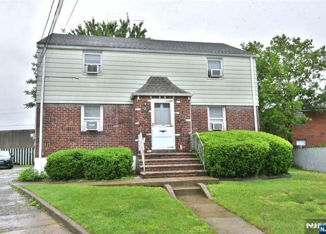Property at 8 Charles Ct, Lodi, NJ 07644, 4 beds, 3 baths