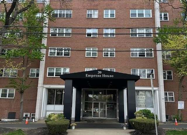 Property at 39 E 39th St Unit 1E, Paterson, NJ 07514, 2 beds, 1 bath