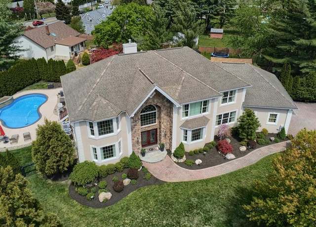 Property at 17 Farmstead Ln, Wayne, NJ 07470, 4 beds, 4 baths