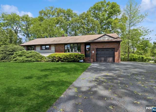 Property at 17 Virginia Ave, Pequannock Township, NJ 07444, 3 beds, 2 baths