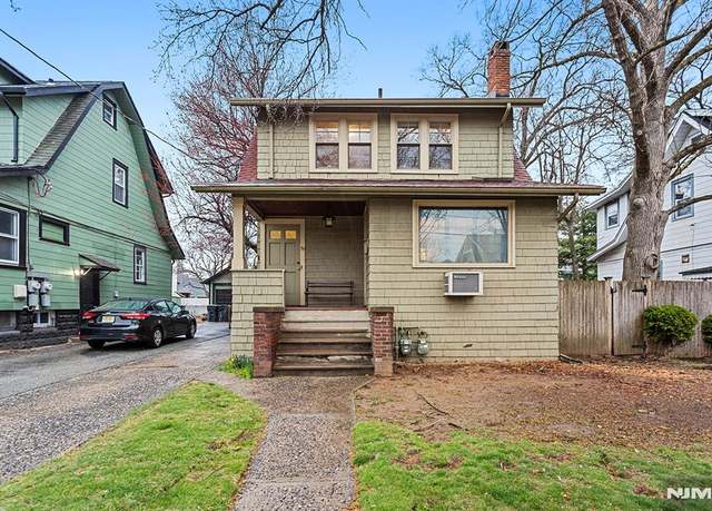 Property at 93 Bradley Ave, Bergenfield, NJ 07621, 2 beds, 2 baths