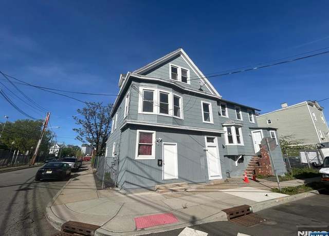 Property at 257 New St, Orange, NJ 07050, 7 beds, 4 baths